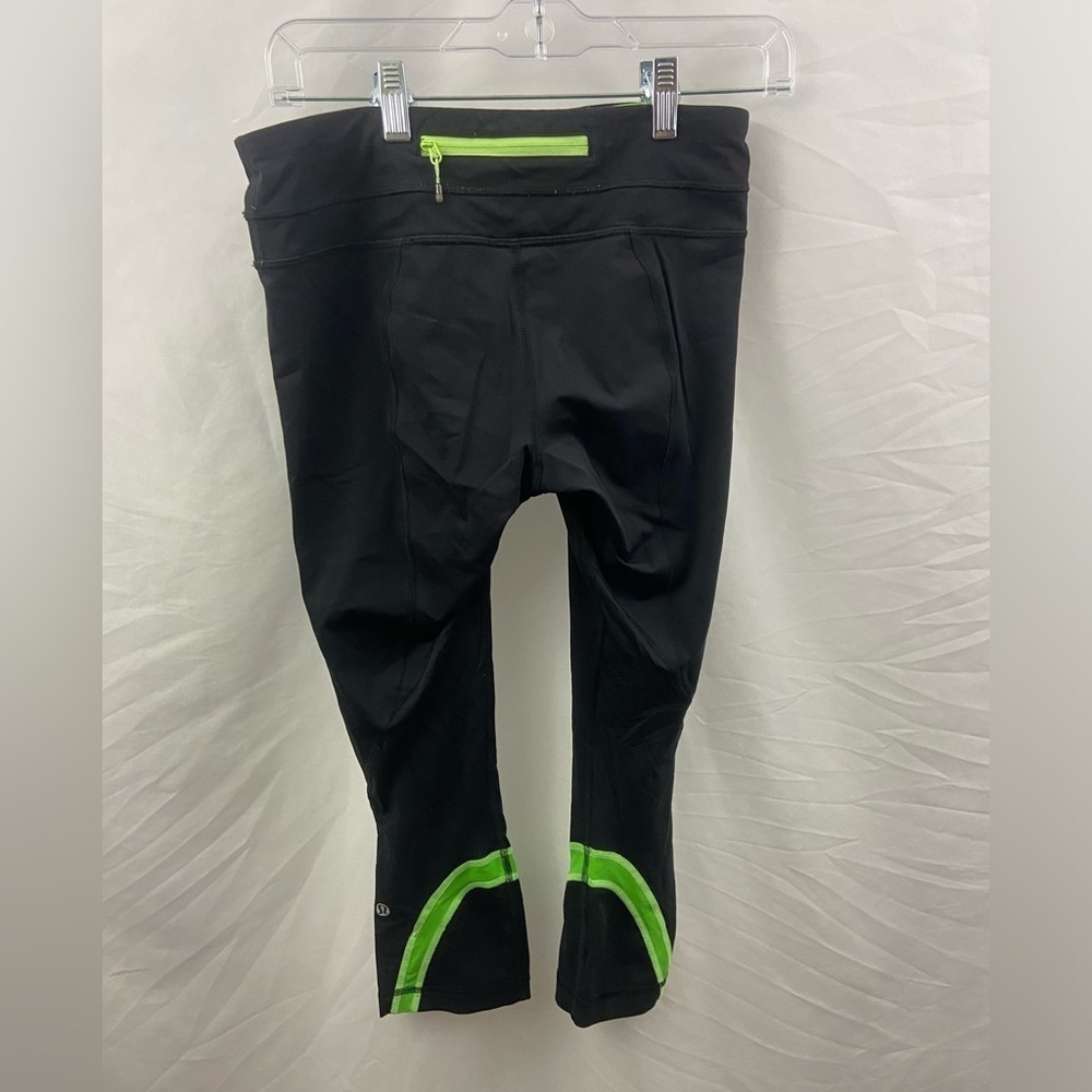 Lululemon Cropped Leggings Size 6 Black Green Yoga Gym Tights - Picture 5 of 8